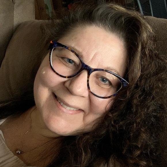 Meet your Posher, Tammy - Picture 2 of 2